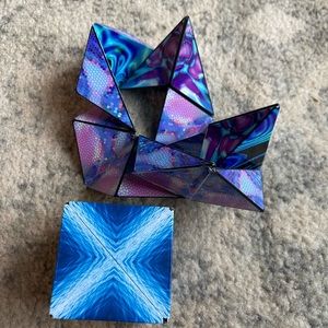 Shape shifting cubes